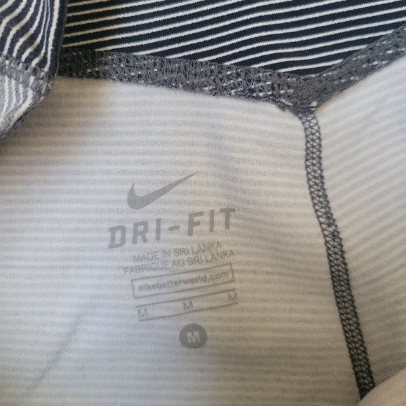 Nike Leggings Size Medium Gray, Black & White NWOT Rare - Picture 3 of 10